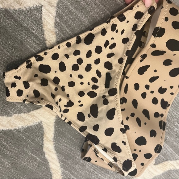 authentic triangl bikini - Picture 4 of 5